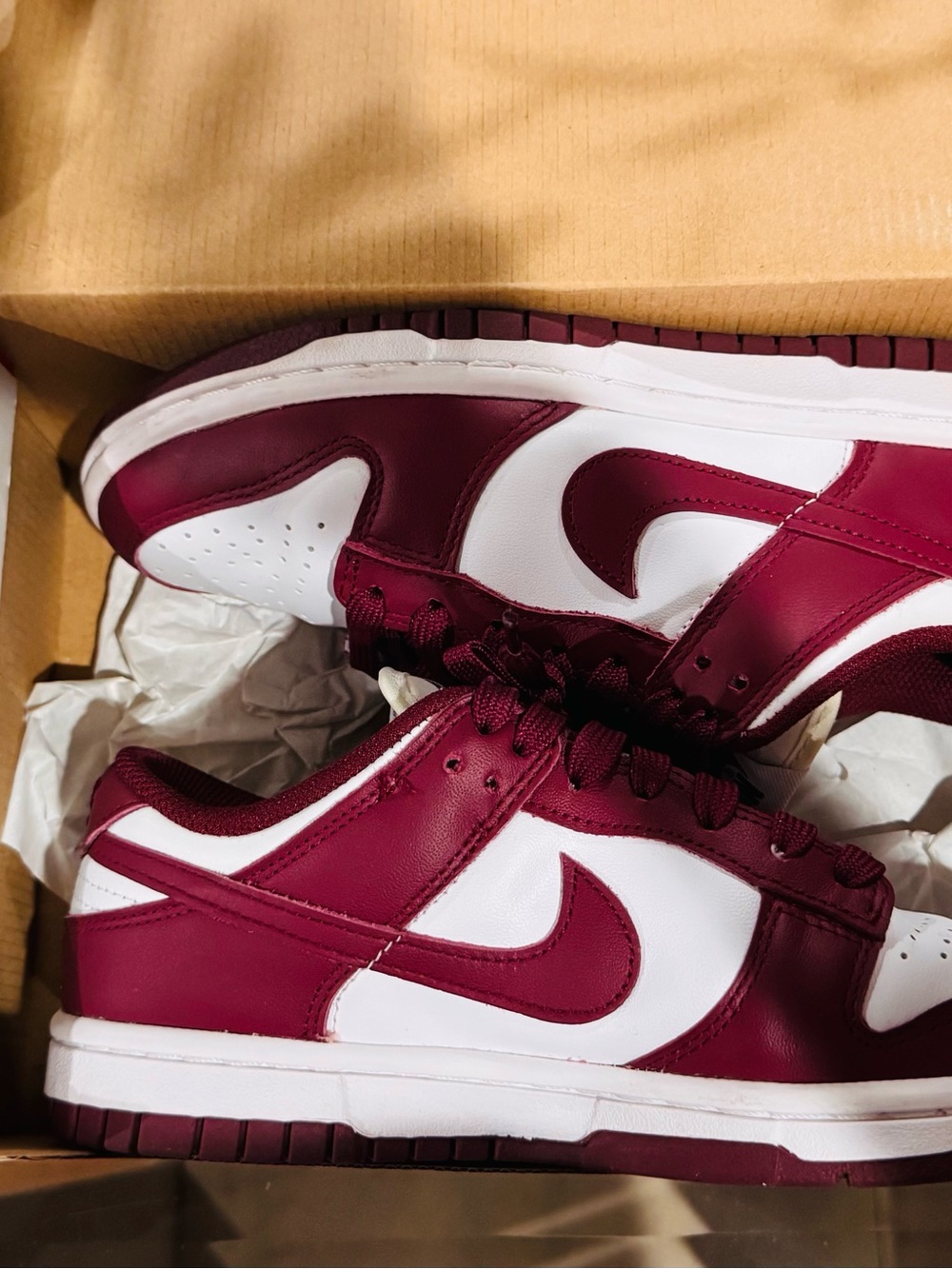 W Nike Low Top Sneakers in Sail/Dark Beetroot- Cashmere. Size 6 W / 4.5 M - Picture 5 of 8